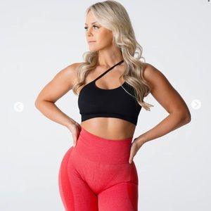 NVGTN Black Streamline Seamless Bra M